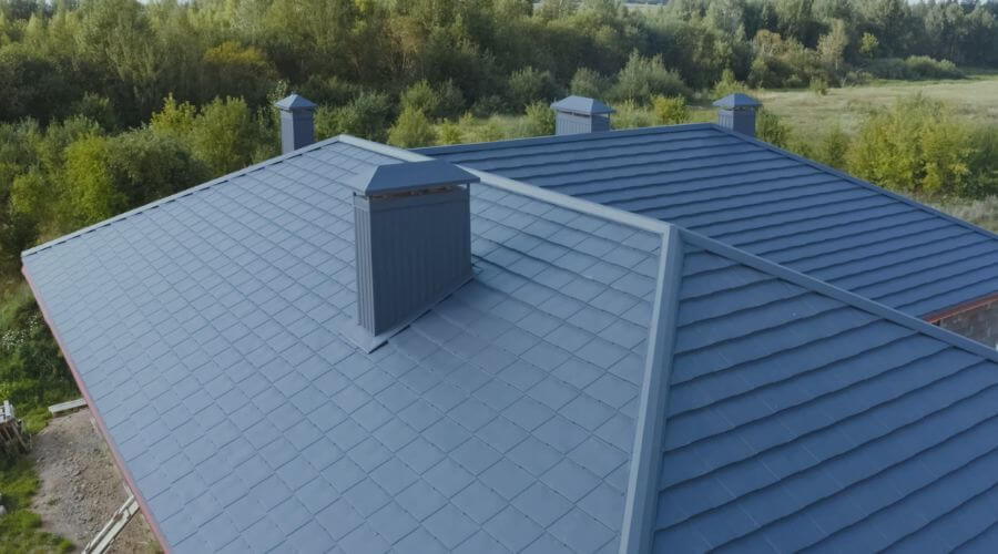Professional metal roof installation in Roscoe, TX